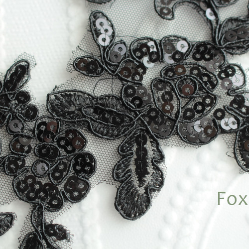 チュールコード刺繍モチーフ 1対 花 黒 スパンコール装飾