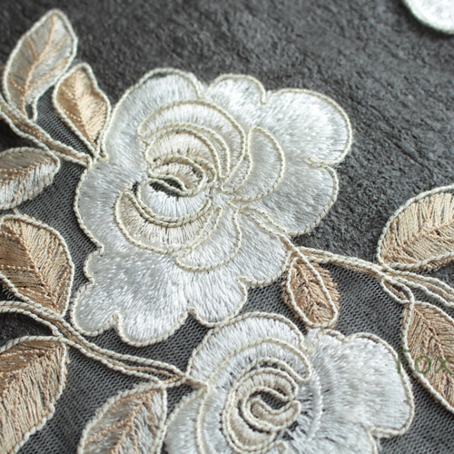 ViaFaburrica ヴィアファブリカ　花柄刺繍　コート　M-L ベージュ系 GYDA ノッチドカラーフレアコート（ベージュ） -ファッション