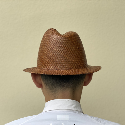 木型で作ったふたこぶの麦わら帽子 ハット 関口善大靴工房 通販