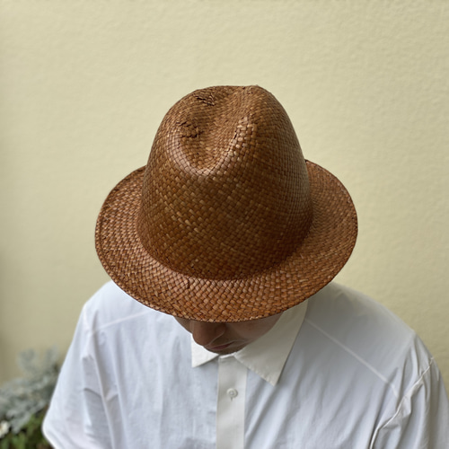木型で作ったふたこぶの麦わら帽子 ハット 関口善大靴工房 通販