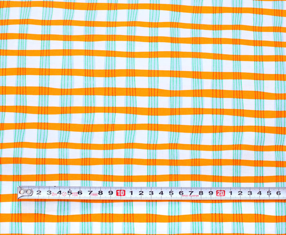 カットクロス Windham Fabrics / Lucky Rabbit / Painted Plaid Orange 3枚目の画像
