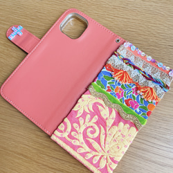 【ほぼ全機種対応】コーラルピンクの花柄  手帳型iPhoneケース 手帳型スマホケース iPhone15 5枚目の画像