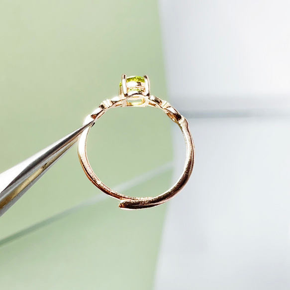 【超美品】 ペリドット スクエアカット　リング　指輪　ミャンマー産 B1 4枚目の画像