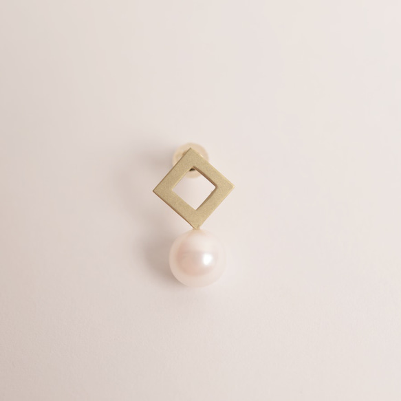 Geometry|[受注製作] Pearl pierce ひし型 (片耳) 1枚目の画像