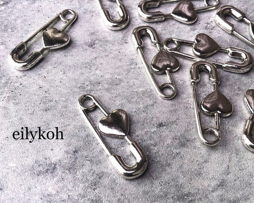 c3de9854406904b4337c3507cd273f