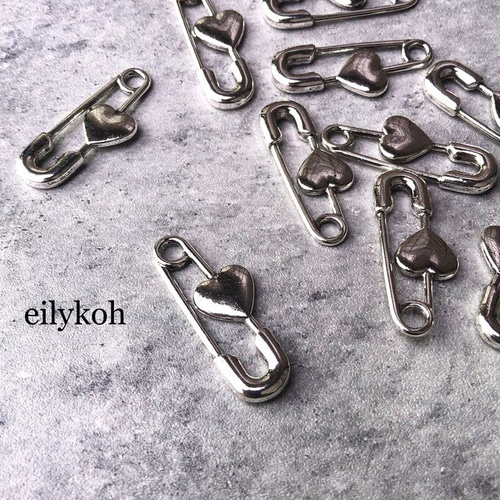 6個/シルバーハートの安全ピンコネクターチャーム CH143 チャーム