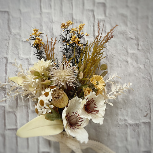 アンティークカラーのスワッグにもなる花びん付きブーケ/ドライ