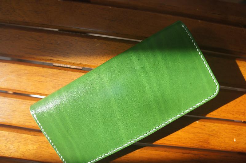 【受注製作】【送料無料】ルガトショルダーのロングウォレット【パロットグリーン】革財布