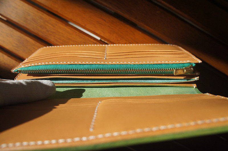 【受注製作】【送料無料】ルガトショルダーのロングウォレット【パロットグリーン】革財布
