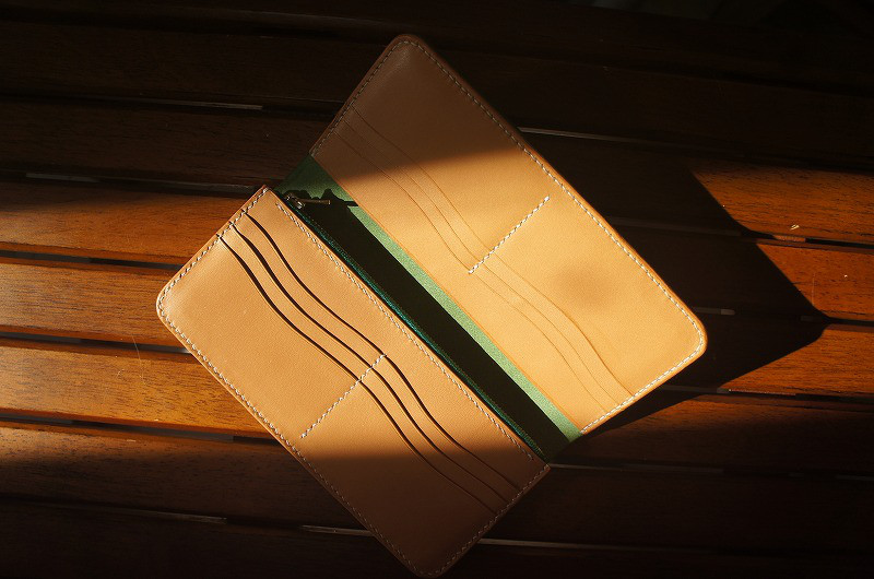 【受注製作】【送料無料】ルガトショルダーのロングウォレット【パロットグリーン】革財布