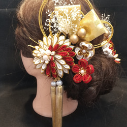 つまみ細工　髪飾り　白　金　赤(エンジっぽい) SOUBIEN 髪飾り つまみ細工 2点セット 赤 レッド 白 オフ