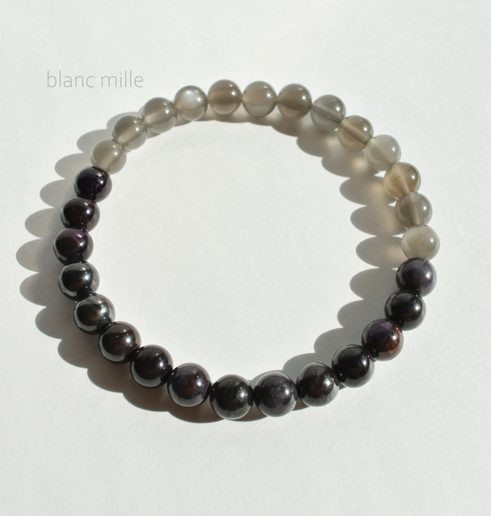 No.1938○*　ブラックスギライト＆グレームーンストーン　6mmブレスレット○*天然石　杉石　ムーンストーン　ブレス