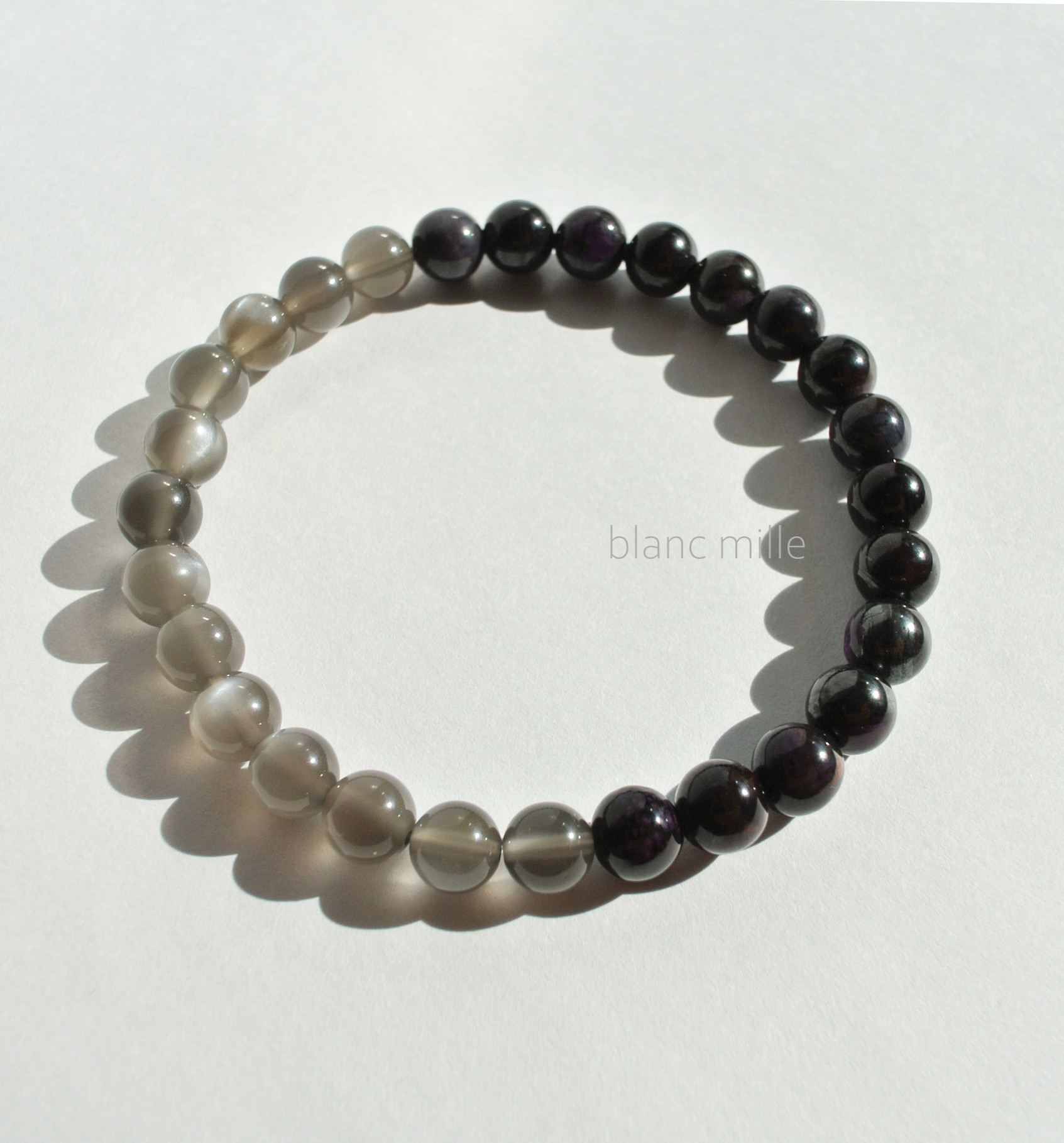 No.1938○*　ブラックスギライト＆グレームーンストーン　6mmブレスレット○*天然石　杉石　ムーンストーン　ブレス