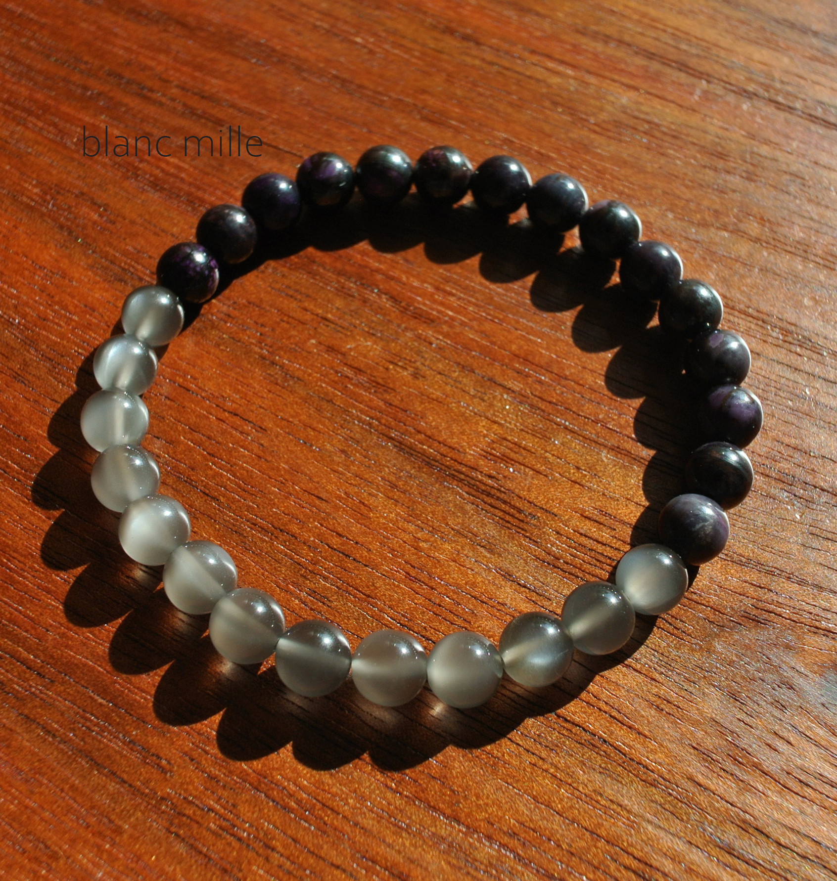 No.1938○*　ブラックスギライト＆グレームーンストーン　6mmブレスレット○*天然石　杉石　ムーンストーン　ブレス