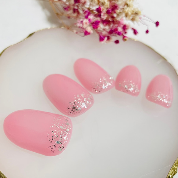 ♡ピンクとスワロのキラキラネイル♡ ネイルチップ　ハンドメイド ピンク スワロフスキー キラキラ ワンカラー 結婚式
