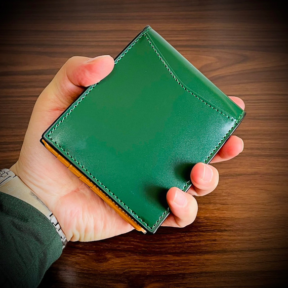 アンティークガラスレザー 二つ折り 財布 折財布 本革 牛革 カード２１枚 ブラック グリーン 黒 緑 4枚目の画像