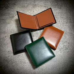 【ハンドメイド】　二つ折り財布　グリーン リアルスタイル REAL STYLE 財布 二つ折り 使いやすい 中仕切り