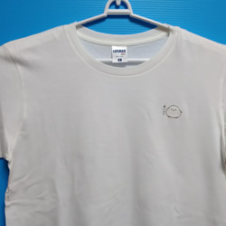 【常時特価】半袖Tシャツ(白) S～XL：『飛ぶぞ？』／シマエナガ 2枚目の画像