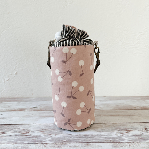 ハンドメイド　オーダー　水筒　カバー　さくらんぼ 受注生産】ポップなさくらんぼの水筒ケース スケーター470mlの