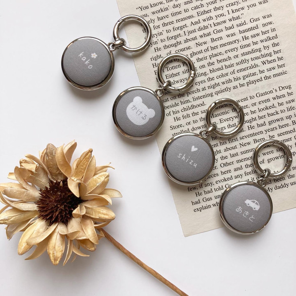 （両面お名前）コロンと小ぶり　お名前キーホルダー　名入れ　ネームタグタグ　シンプル　幼稚園バッグ　プレゼント　入園準備 3枚目の画像