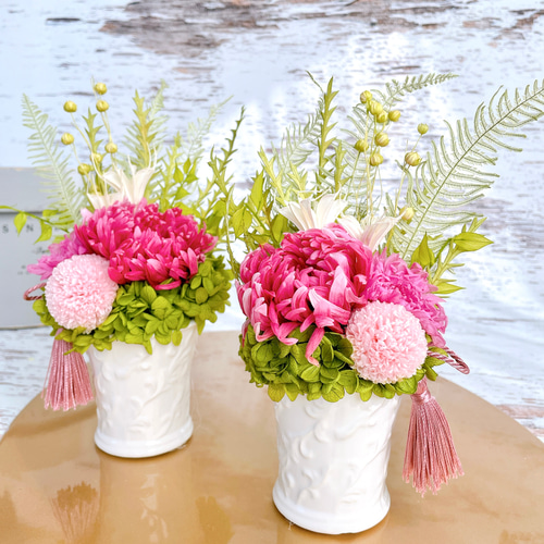 大輪の菊の仏花アレンジ（ワインレッド）2個1セット プリザーブド
