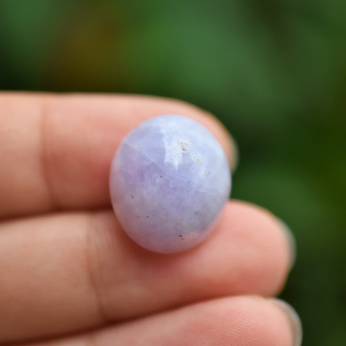 ほんのりパープル☆ラベンダー翡翠 s876 天然石 Funky garuda 天然石