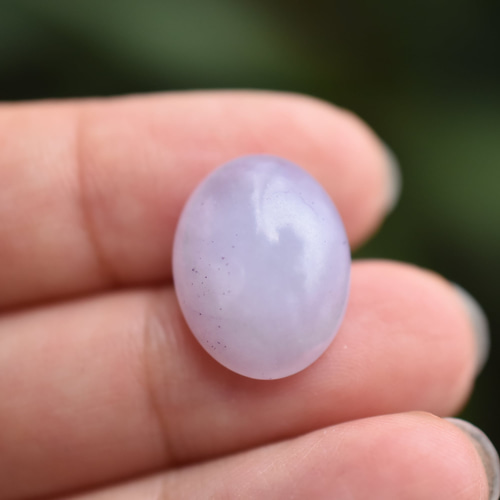 ミャンマー産☆ラベンダージェイドs877 天然石 Funky garuda stone