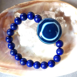スカイブルーの天珠さん‼️ 青い羊眼板天珠さんの ブレスレット 2枚目の画像