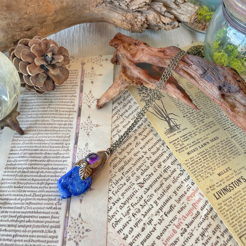 ラピスラズリの御守り ラピスラズリのお守りストラップ | TIRORI