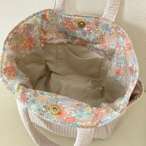 S　レッスンバッグ　リバティ　マーガレットアニー　ハンドメイド　オーダー 1番人気の型】キレイめスタイルにも合わせやすいヌビバッグ