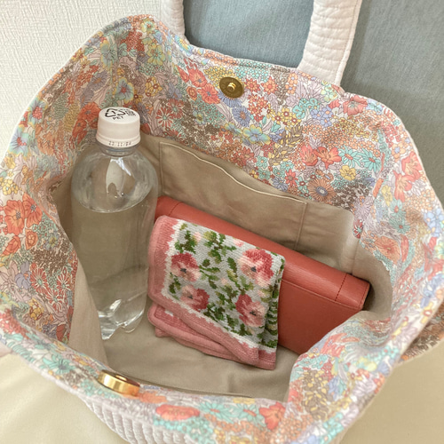 1番人気の型】キレイめスタイルにも合わせやすいヌビバッグ