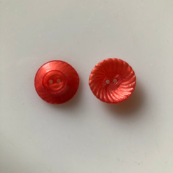 アンティーク ボタン 2個　ビンテージ 昭和 レトロ 個性的 ハンドメイド素材 日本製 ポップ アクセ お花　フラワー 5枚目の画像