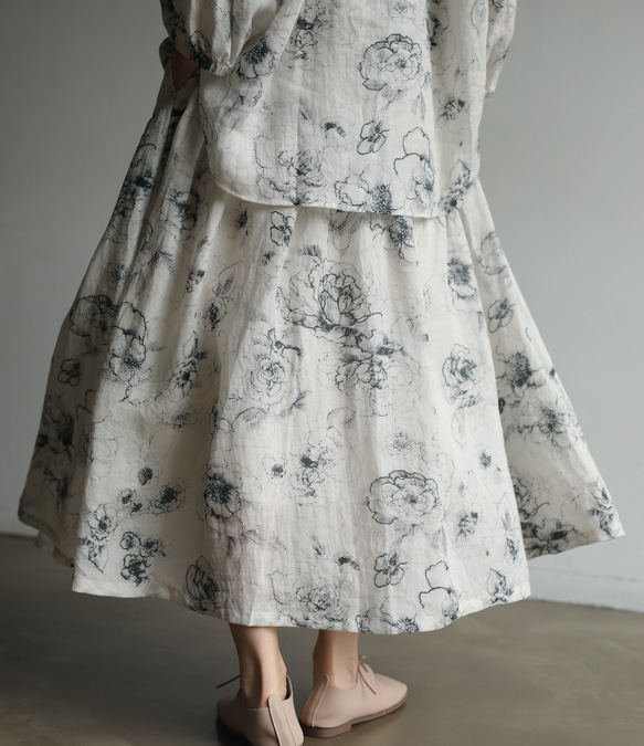 優しく揺れる、ゆるふわギャザースカート　バラー柄　麻のロングスカート　裏地付き　230610-1 6枚目の画像