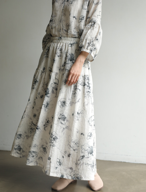 優しく揺れる、ゆるふわギャザースカート　バラー柄　麻のロングスカート　裏地付き　230610-1 3枚目の画像