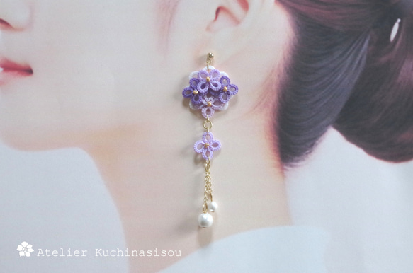 梭織蕾絲繡球花棉質珍珠不對稱耳環（紫色） 第5張的照片