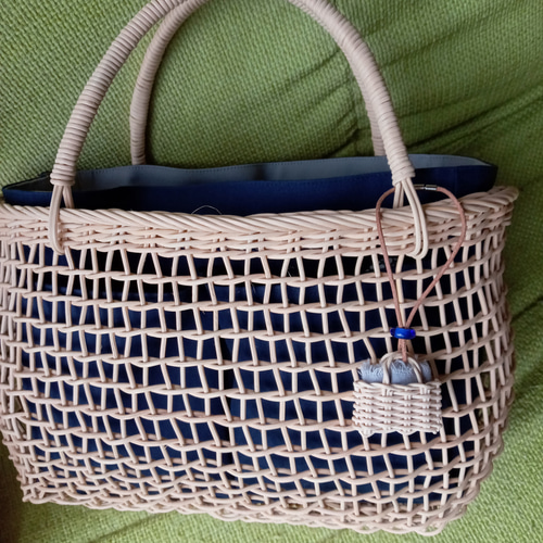 ミニ籘かごのバッグチャーム その他アクセサリー 花結び 通販