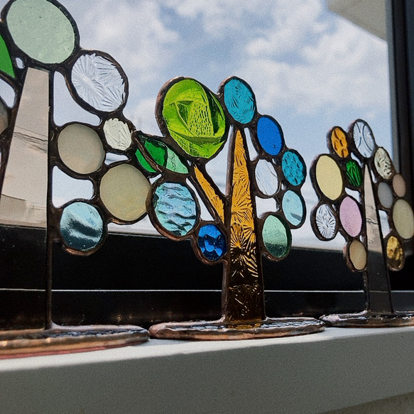 丸々ガラスのカラフルツリー　ミックスカラー　〜ステンドグラス〜 4枚目の画像