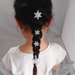 【エルサ 雪の結晶ヘアゴム 4個セット】ブルー×クリア ヘアアクセサリー 髪飾り 3枚目の画像