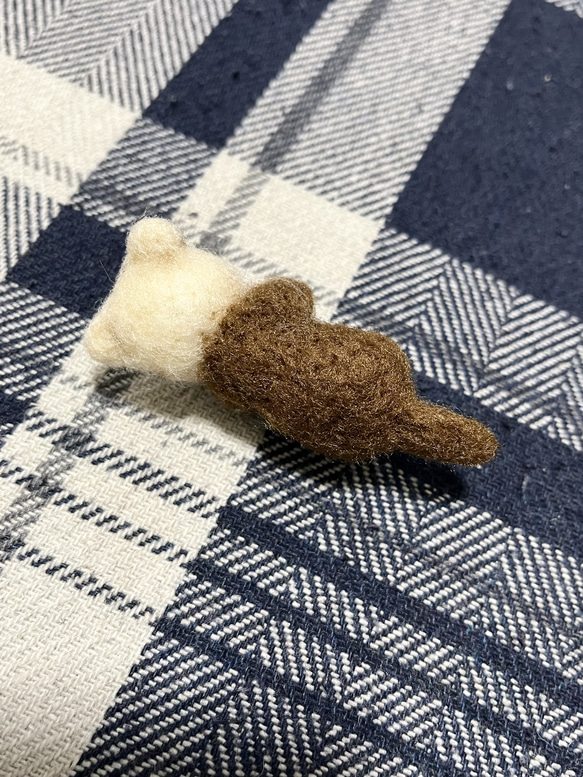 ラッコ　羊毛フェルト 3枚目の画像
