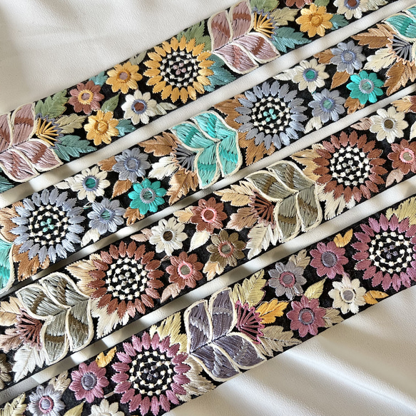 50cm  インド刺繍リボン  シルク  花柄 2枚目の画像