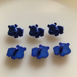 アンティーク ボタン 6個　ビンテージ 昭和 レトロ 個性的 ハンドメイド素材 日本製 ポップ アクセ　カバ　青　ブルー 5枚目の画像
