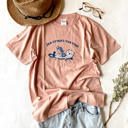 【８月下旬発送】Otter's Tea Time Tシャツ（ピンク）｜ラッコ〔動物シリーズ〕 4枚目の画像