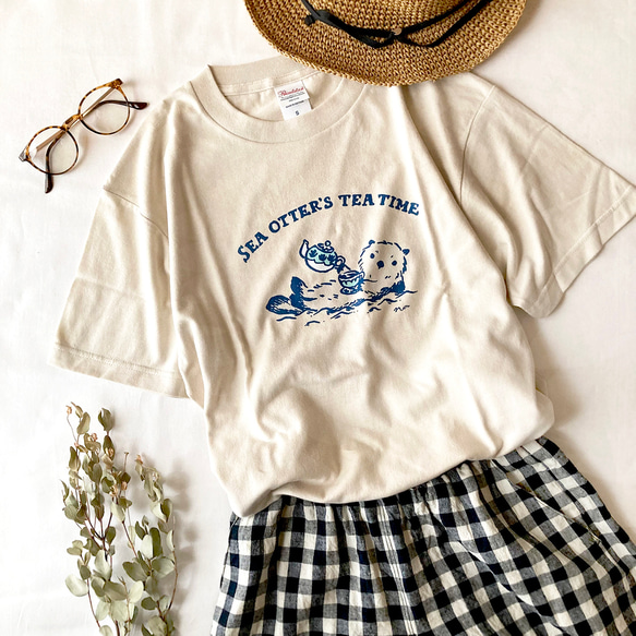 【８月下旬発送】Otter's Tea Time Tシャツ（ミルクティ）｜ラッコ〔動物シリーズ〕 3枚目の画像
