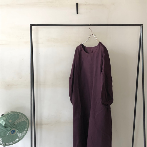 新しいスタイル ふんわりギャザー袖ワンピースFRENCHLINEN100% inago ワンピース One Piece