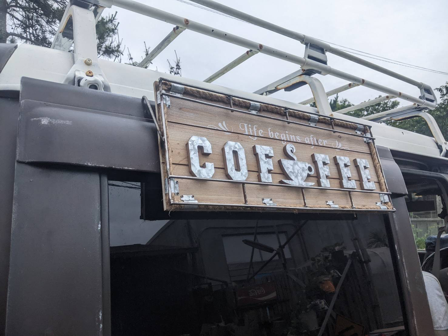 CAFEキッチンカー  おしゃれな壁掛け看板①  キッチンカーカフェ  移動販売車  #COFFEE  ケータリングカー