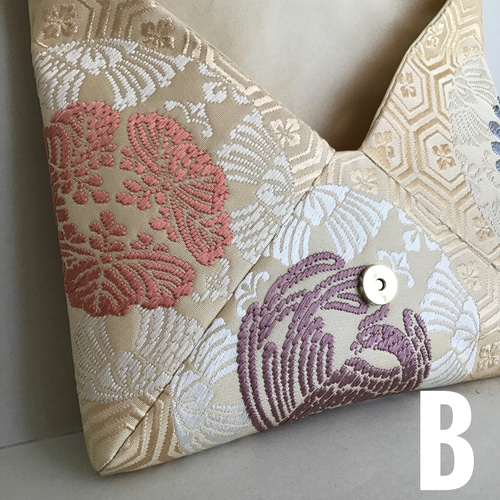 結婚式バッグ 数寄屋袋 帛紗 リサイクル正絹袋帯 有職文様 リメイク620