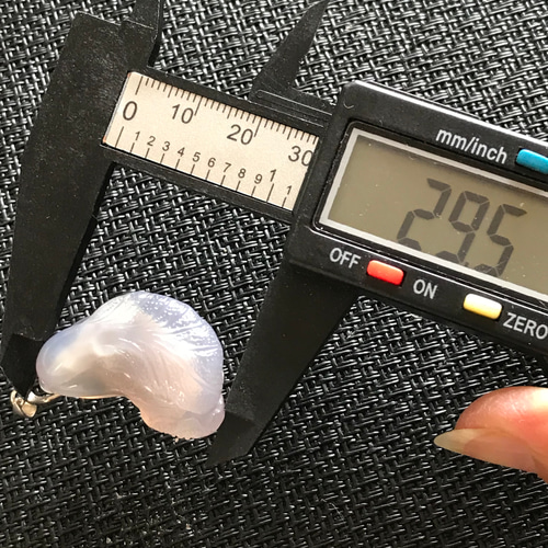 ゴビ石−1126 ゴビ瑪瑙 彫刻 白菜 その他置物 KIKI 通販 16070411