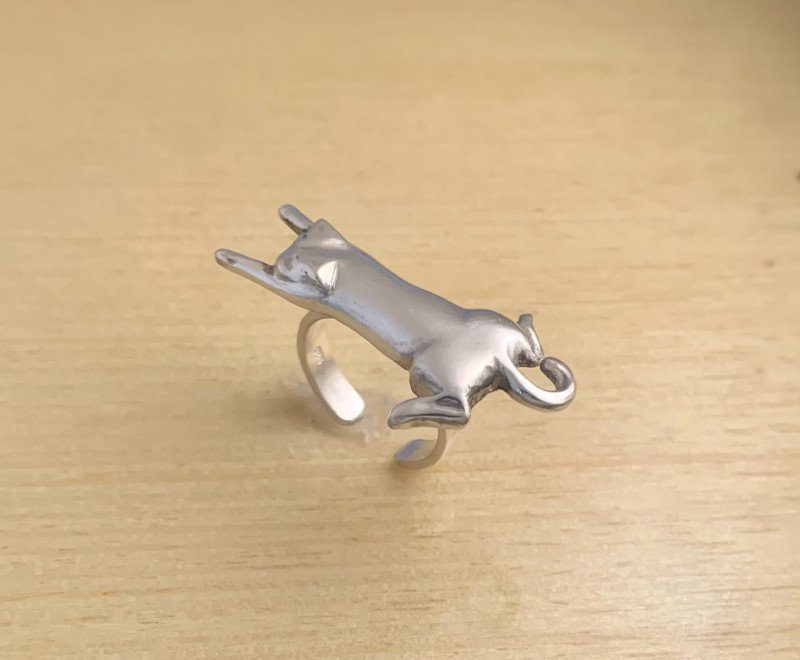 オリジナルシルバートゥリング【伸びネコ】