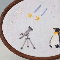 ペンギンの天体観測　刺繍パネル 3枚目の画像