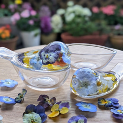 No.151 ミモザ＆猫ちゃんの箸置き♡固まるハーバリウム2個set No.151 ミモザ＆猫ちゃんの箸置き♡固まるハーバリウム2個set No.151